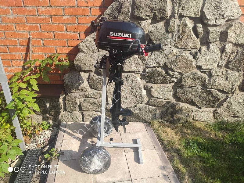 vizok-dlya-motoru-chovna-pvh