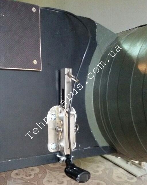 echo sounder attachment to the boat, echo sounder mount on transom, krepleniye datchika ekholota echo sounder mount, крепление датчика эхолота,