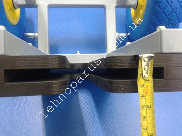 Тележка для лодочного мотора ТМ3 Технопарус. Зазор для кавитационной плиты