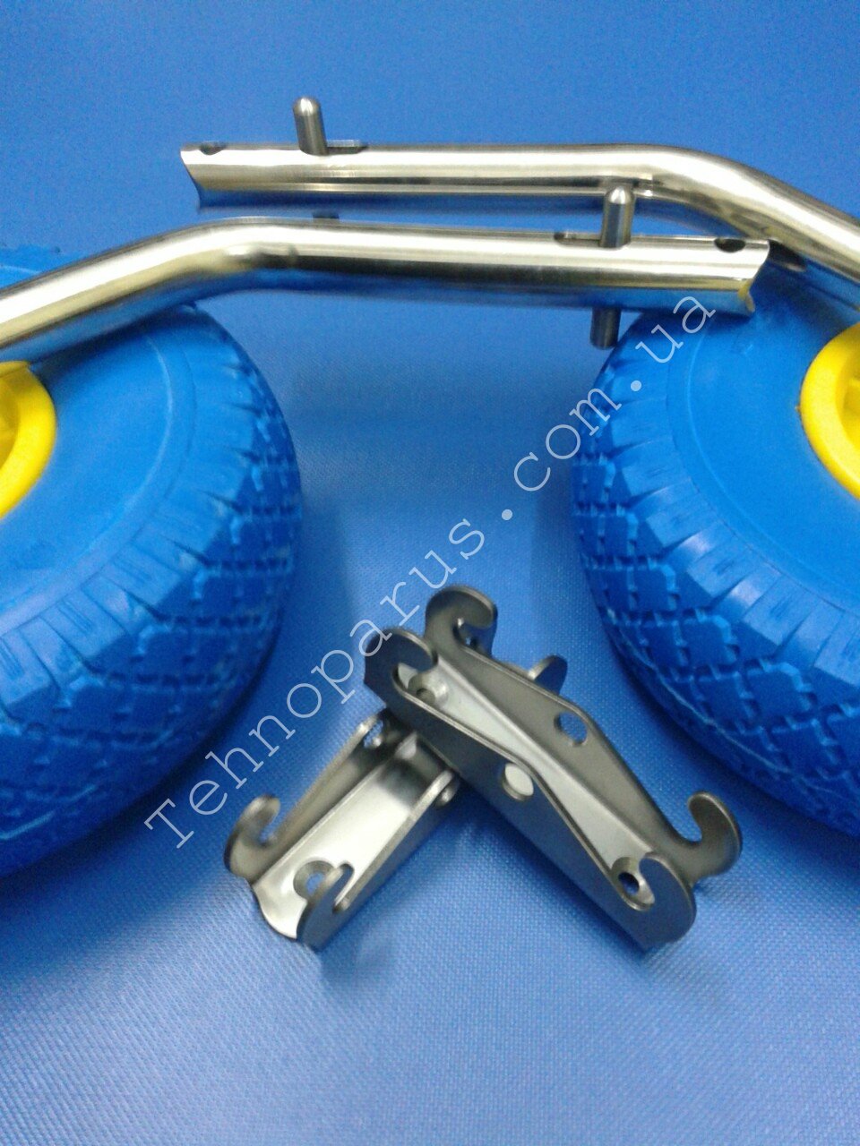 transom wheels elongated