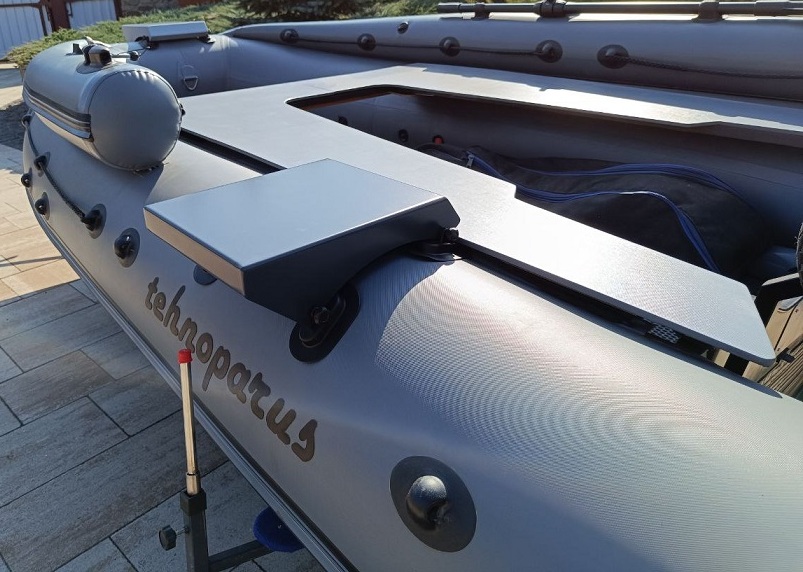 Bow platform for electric anchor, winch