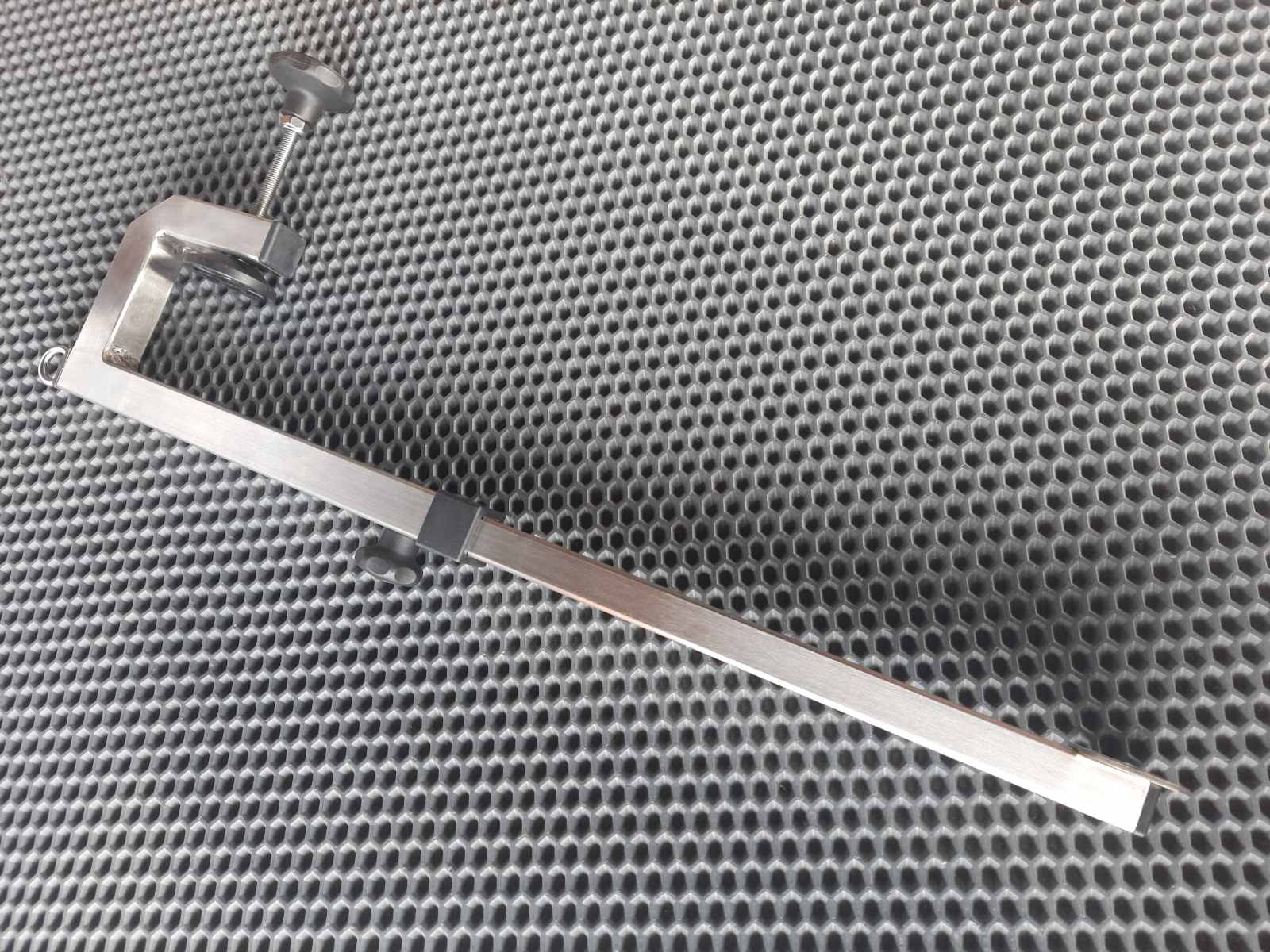 Clamp for fastening large echo sounder sensors, made of AISI304 stainless steel