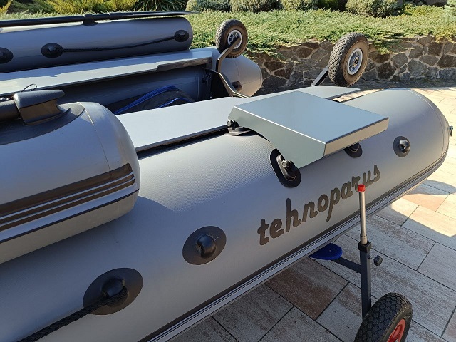 Platforma dlya elektrolebidky Stronger ta inshykh vyrobnykiv, a takozh GPS yakorya Haibo iPenguin, Haswing Cayman, Minn Kota, MotorGuide